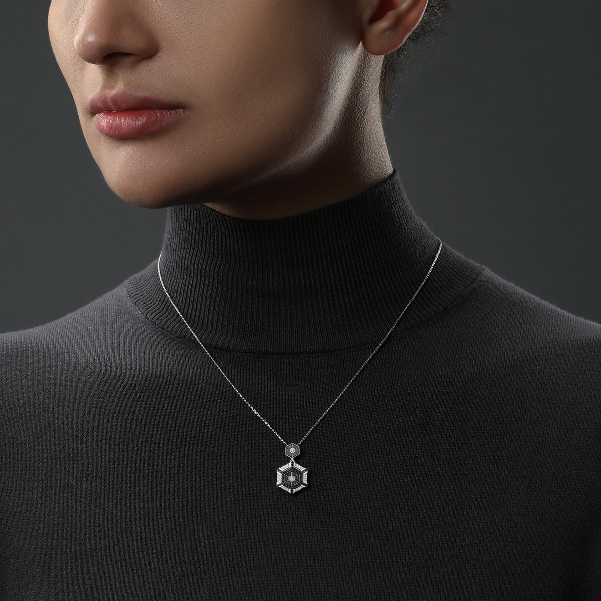 Star Wars™ Into The Galaxy Black & White Diamond Women's Pendant 1/3