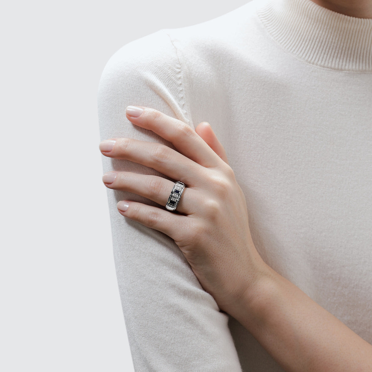 Star Wars™ R2D2 White Diamonds and Blue Sapphire Women's Ring 1/5 CTTW