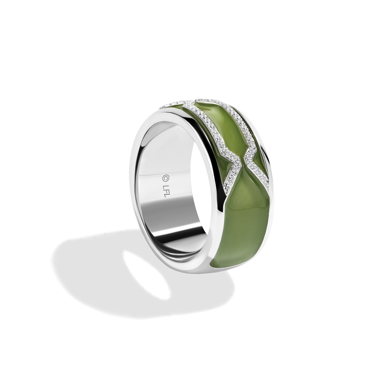 BOBA FETT™ MEN'S RING Sterling Silver with Green Enamel, 1/6 CTTW Diam ...