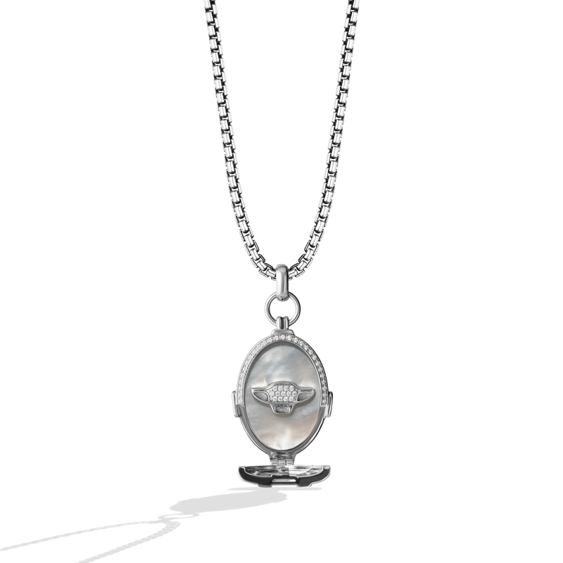 Star Wars GROGU WOMEN'S Diamond  PENDANT 1/4 CT.TW. White Diamonds and Mother of Pearl Silver Side view